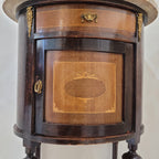 Pareja de mesitas de noche, Isabelinas, ca. 1900 - España