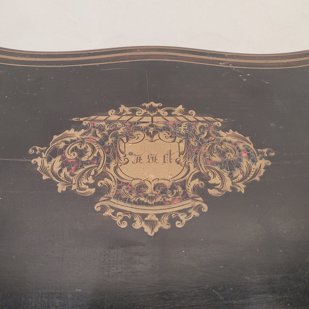 Licorera / Cave à liqueur, Madera ebonizada, ormolú y marquetería Boulle, Napoleón III, ca. 1880 – Francia