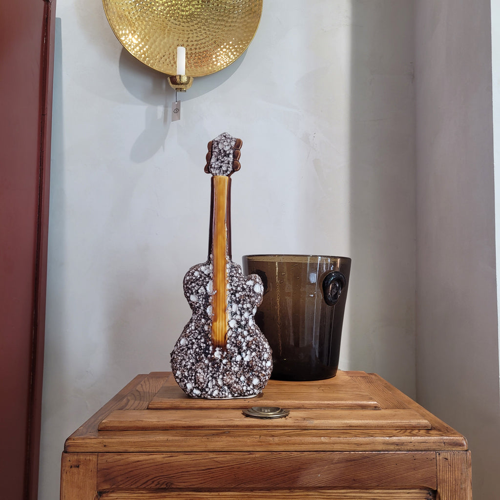 Licorera / Jarrón “Guitarra” en cerámica de Vallauris, Siguiendo Fat Lava, s. XX - Francia