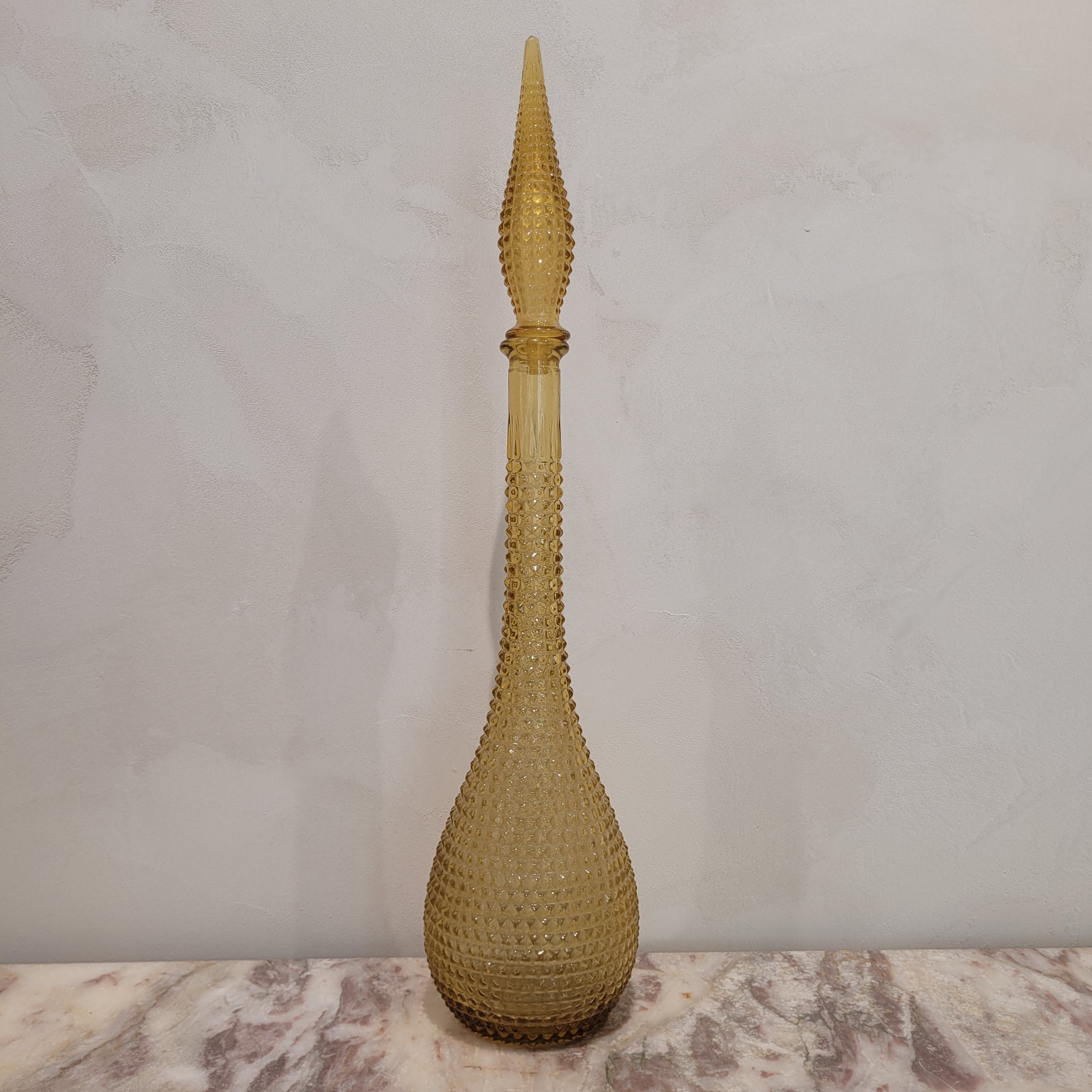 Botella Mid-Century, Cristal ámbar, s. XX – Italia