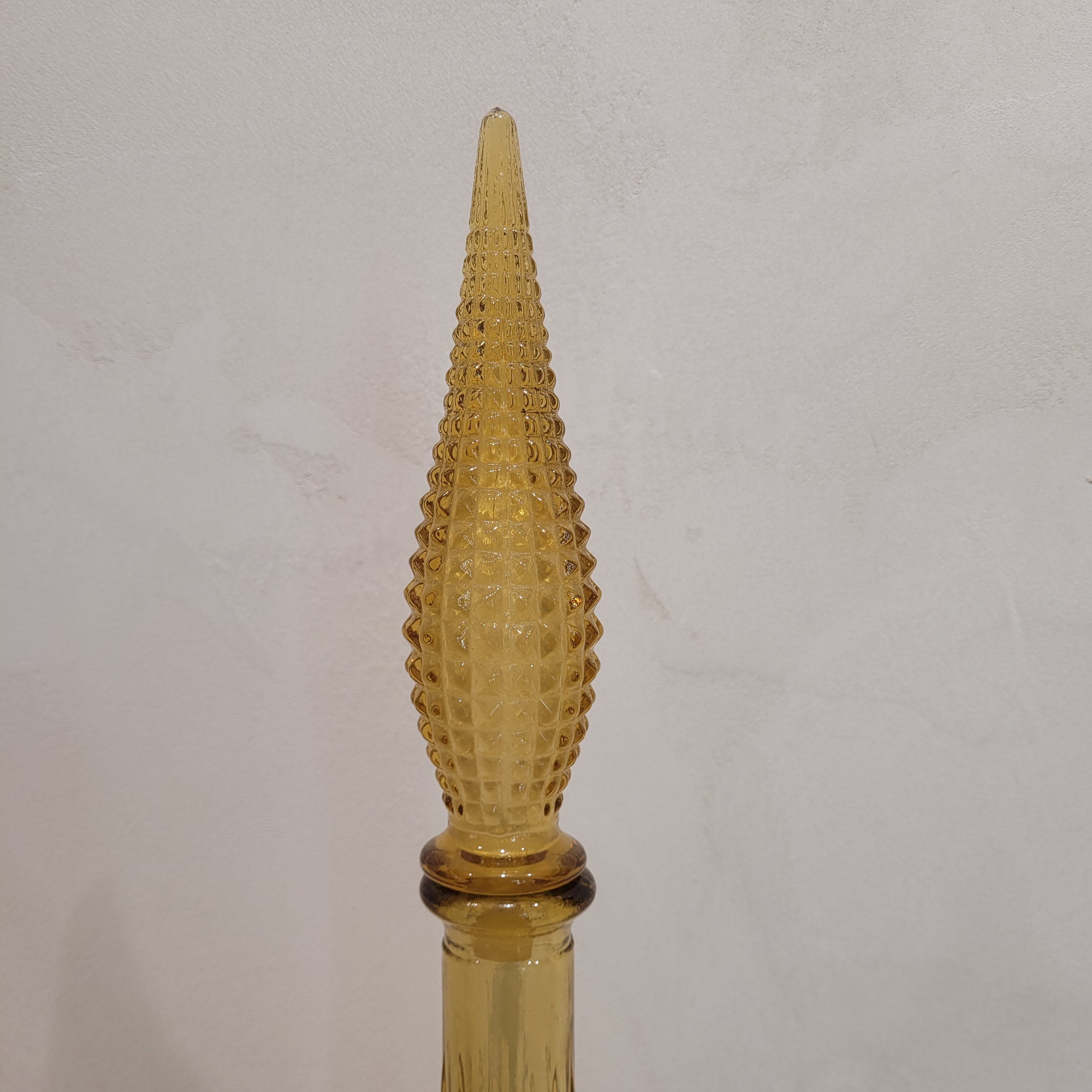 Botella Mid-Century, Cristal ámbar, s. XX – Italia