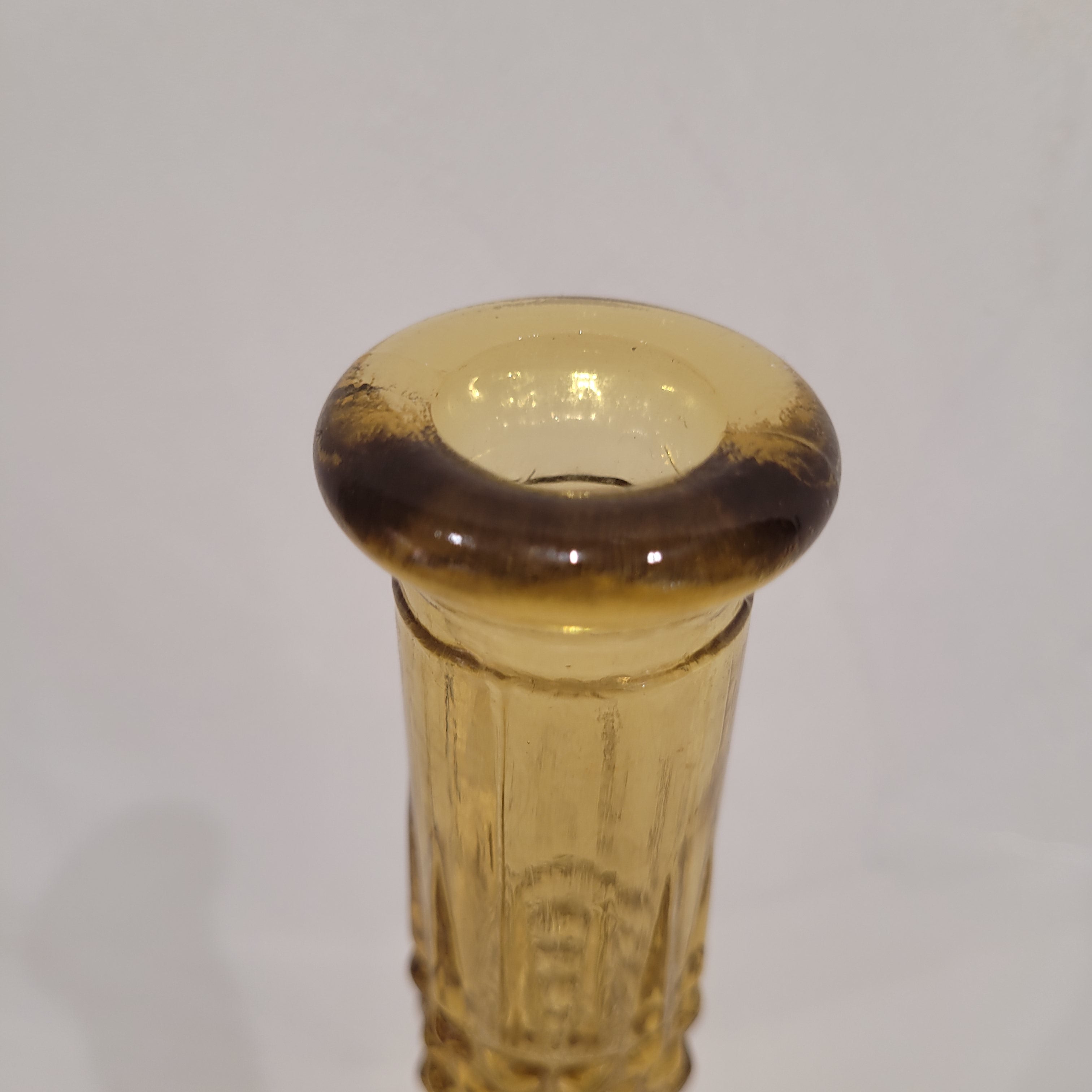 Botella Mid-Century, Cristal ámbar, s. XX – Italia