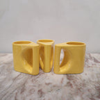 (3) Jarra / Jarrón cerámica amarilla, s. XXI – Francia