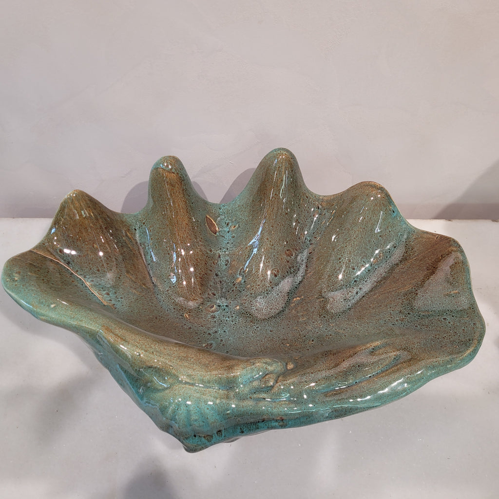 Centro de mesa “Venera / Tridacna” Cerámica, s. XXI – Portugal