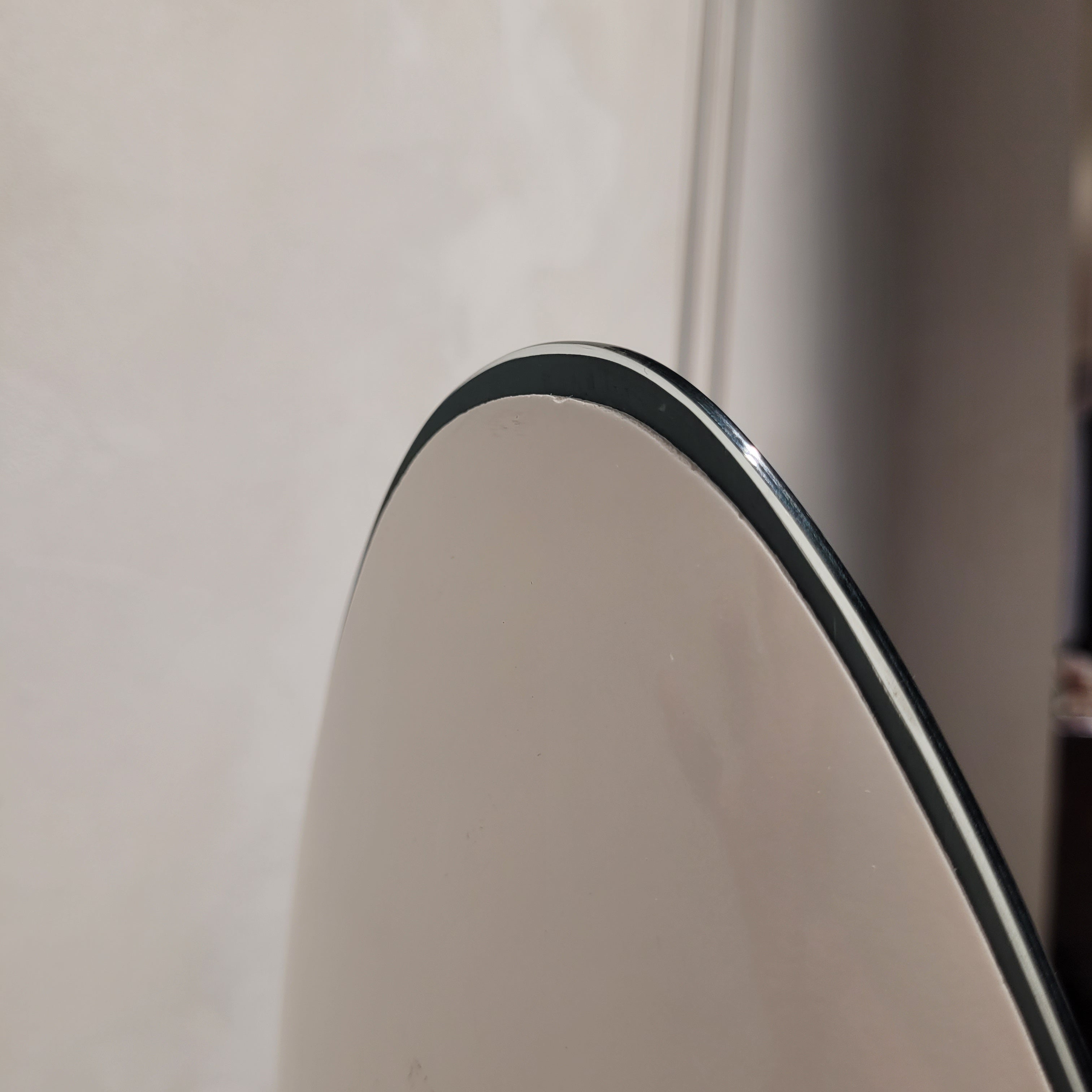 Espejo de pie “Lipstick” diseño Roger Lecal, Space Age, 70’s - Francia