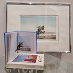 Grabado "Arremetida" de la serie "Caballo torero", José Manuel Capuletti, 1973 - Firmado