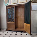 Armario / Vitrina Art Nouveau, Madera de pino tintada y dorada, 1930 - Inglaterra
