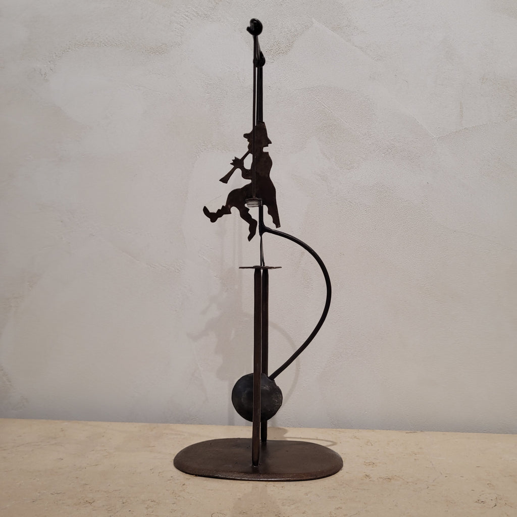 Juguete de equilibrio / Tentetieso "Flautista en columpio", Hierro, pps. siglo XX – Francia