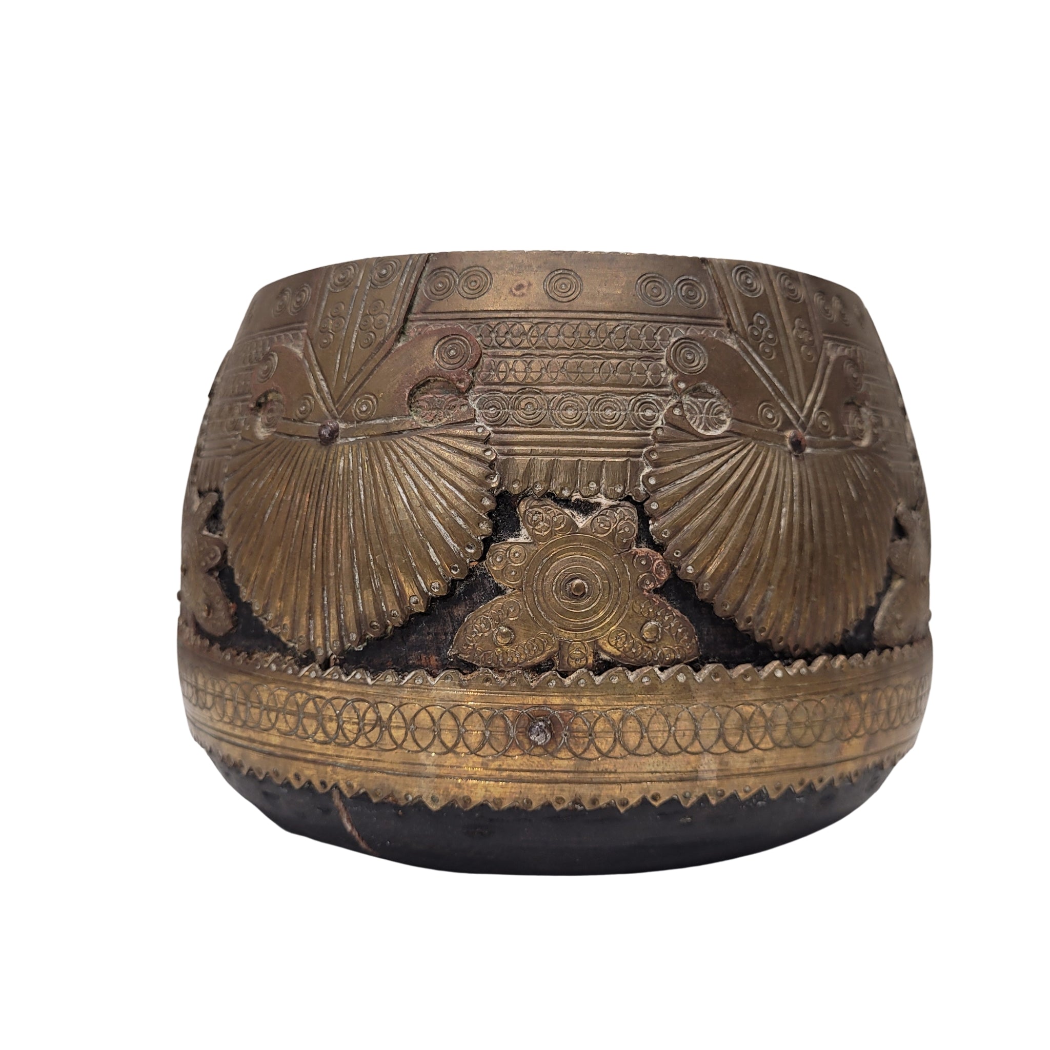 Pareja de Cuencos medidores “Sherpai / Kunke”, Madera y latón, pps. S. XX – Bengala occidental, India