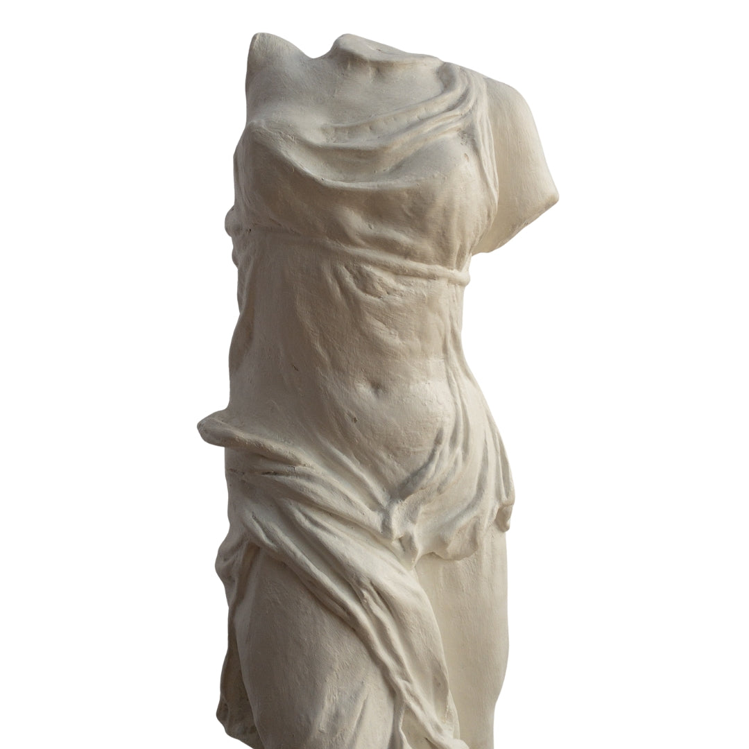 Escultura clasicista en escayola “Victoria de Samotracia”, s. XX – Francia