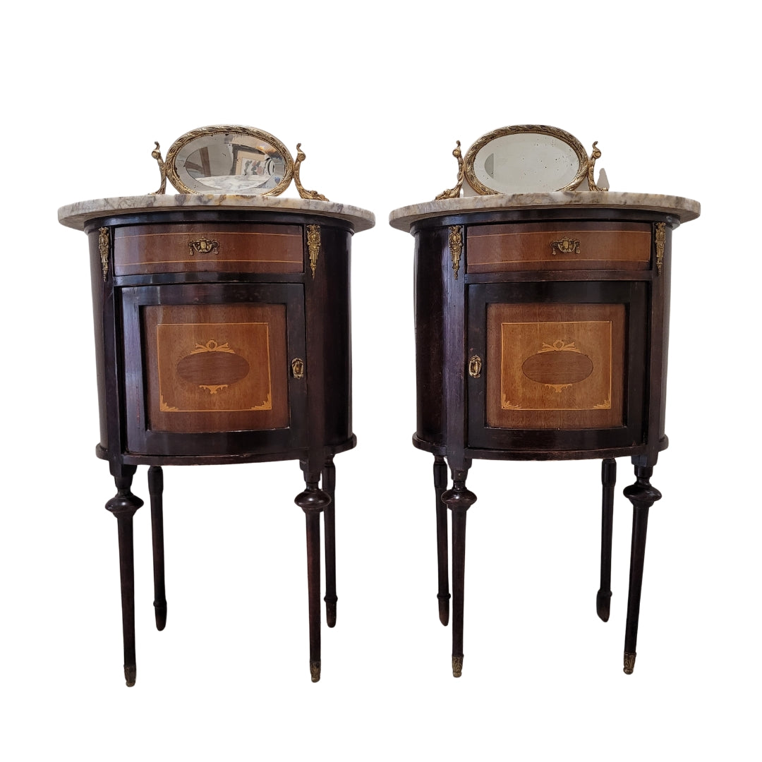 Pareja de mesitas de noche, Isabelinas, ca. 1900 - España