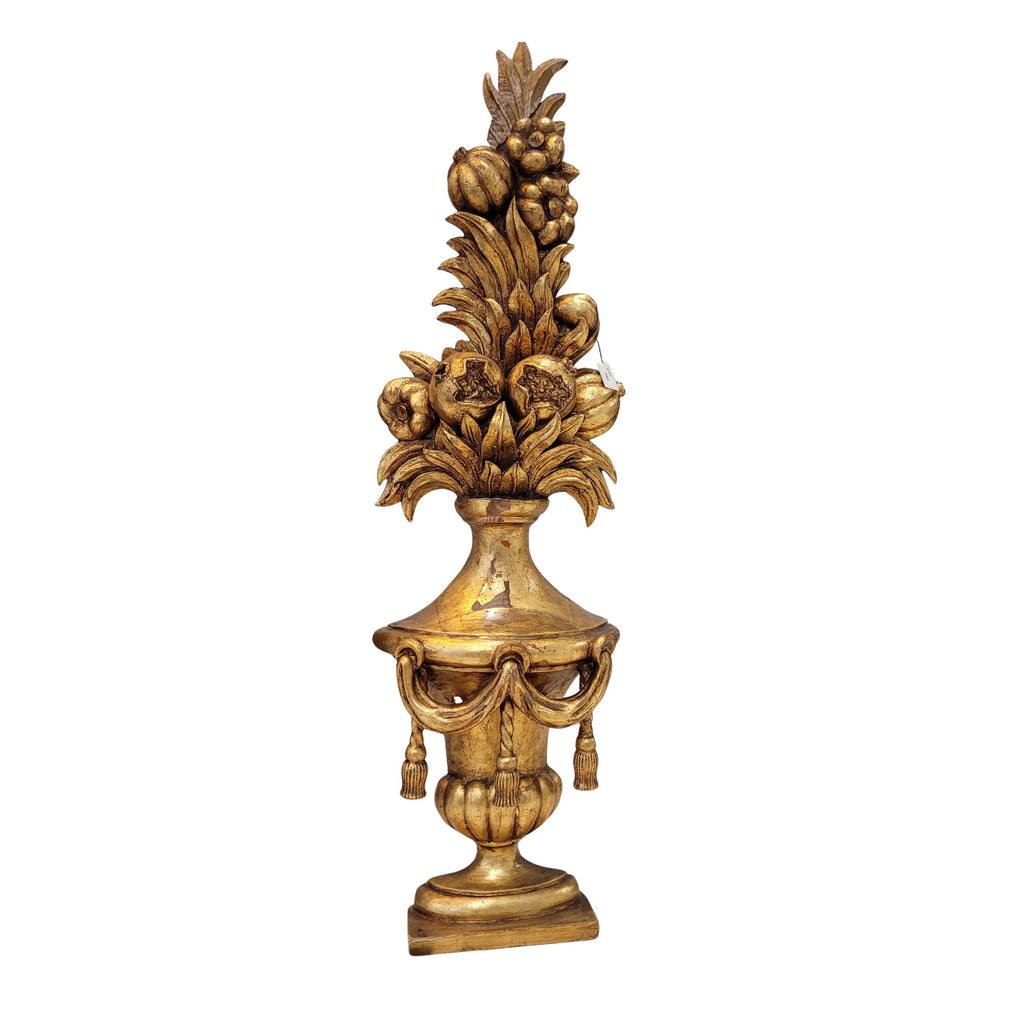 Aplique / guarnición ”Copa Medici”, Madera tallada y dorada, s. XX - España