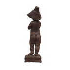 Figura de bronce “niño con flor”, Firmado Daniel, 1942 - España